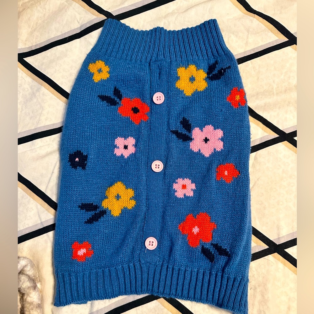 Dog sweater size small
